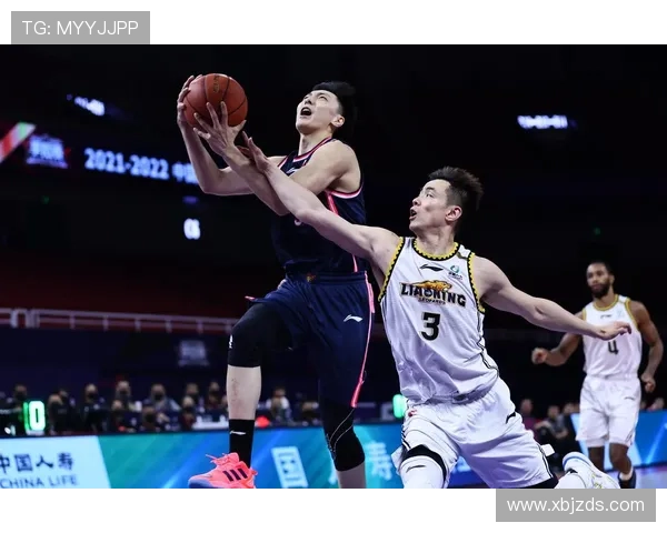 大心脏胡明轩后撤步三分绝杀勇创关键时刻奇迹